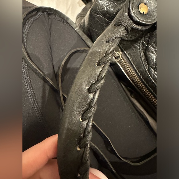 Balenciaga Classic Hardware City Bag in Black - Picture 13 of 16